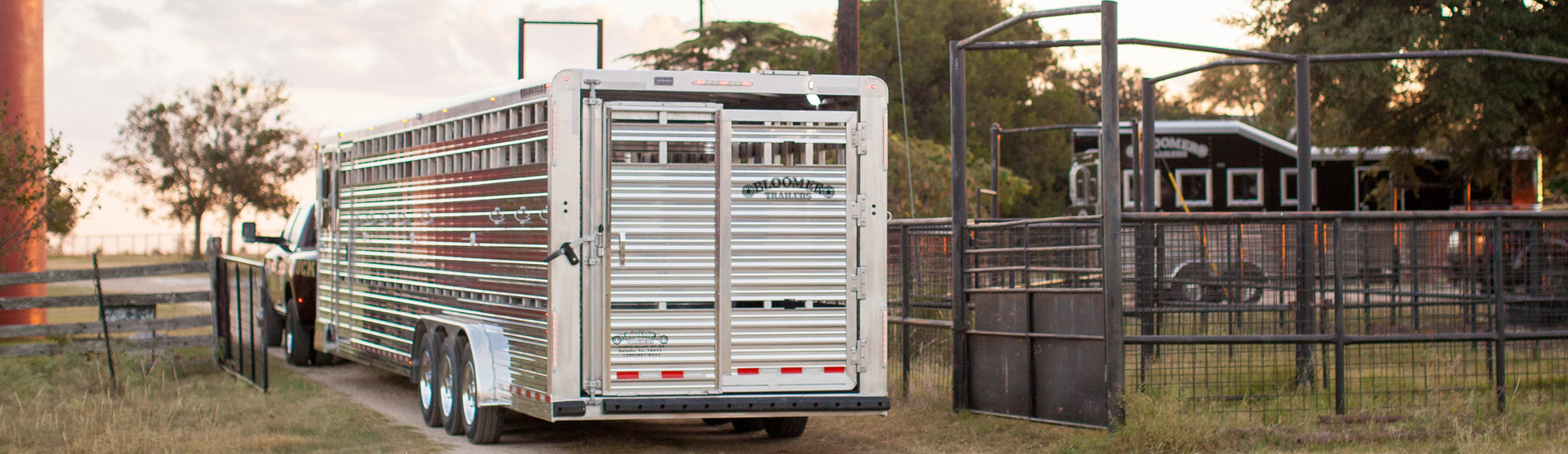 Home Durham Trailer Ranch Bloomer Trailers and Living Quarter Horse